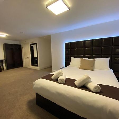 The Charles Hotel ชาแธม ภายนอก รูปภาพ